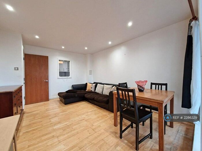 2 Bedroom Flat To Rent In Central House, London, E15