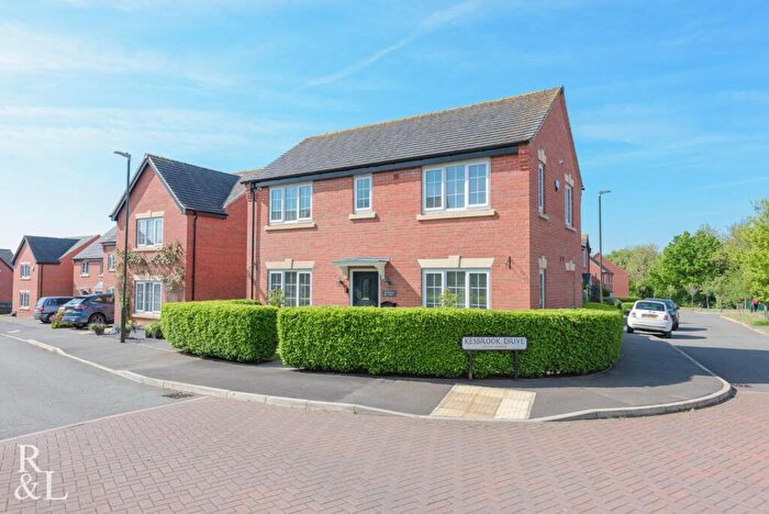 3 Bedroom Detached House For Sale In Kesbrook Drive, Overseal, DE12