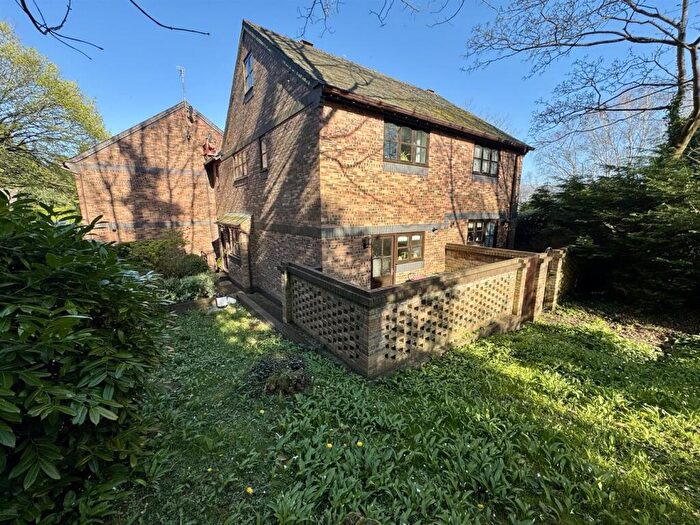 2 Bedroom House For Sale In Stable Mews, Mill Lane, Beaumaris, LL58