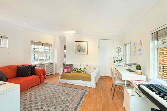 1 Bedroom Flat To Rent In Marlborough, Walton Street, SW3