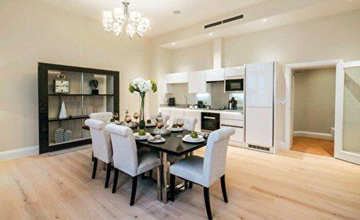 2 Bedroom Flat To Rent In Bell Yard, Temple, WC2A