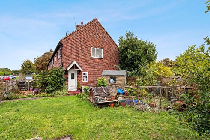 2 Bedroom End Of Terrace House For Sale In North Drive, Harwell, OX11