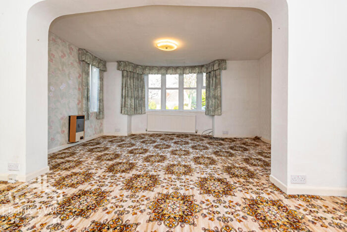 4 Bedroom Detached House For Sale In Blackpool Road North, Lytham St. Annes, Lancashire, FY8