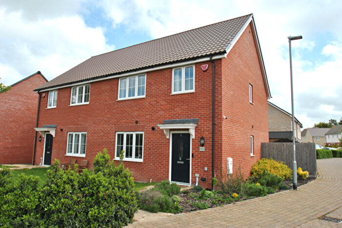 3 Bedroom Semi-Detached House For Sale In Walker Close, Arlesey, SG15