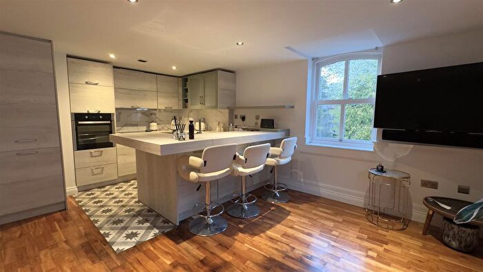 2 Bedroom Flat To Rent In St. Denys Road, York, YO1