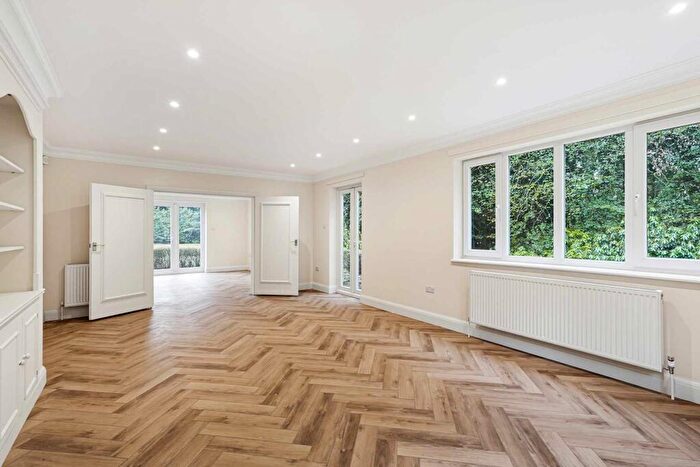 5 Bedroom Detached House To Rent In White Stones, Swinley Road, Ascot, Bracknell Forest, SL5