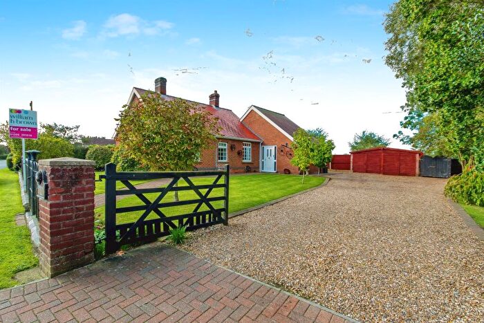 3 Bedroom Detached Bungalow For Sale In Fen Road, Stickford, Boston, PE22