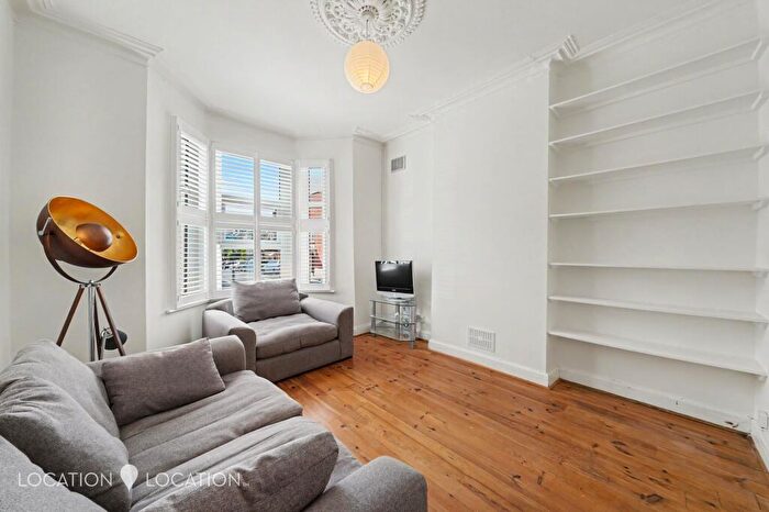 1 Bedroom Flat To Rent In Fairview Road, London, N15