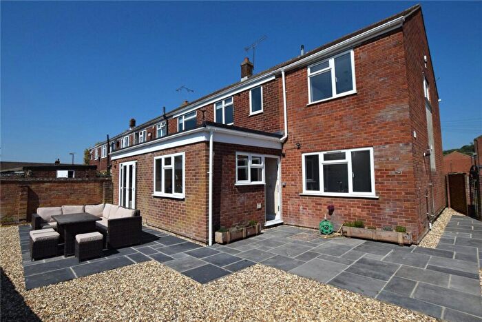 1 Bedroom Property To Rent In Manor Road, Alton, Hampshire, GU34