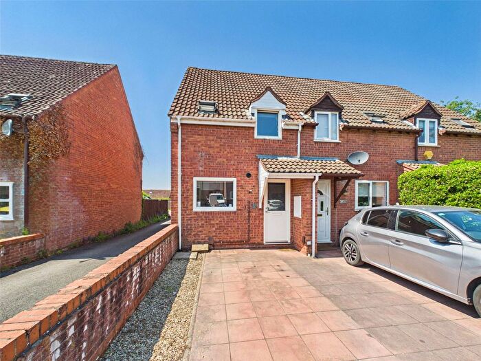 2 Bedroom End Terrace House For Sale In Lanham Gardens, Quedgeley, Gloucester, Gloucestershire, GL2