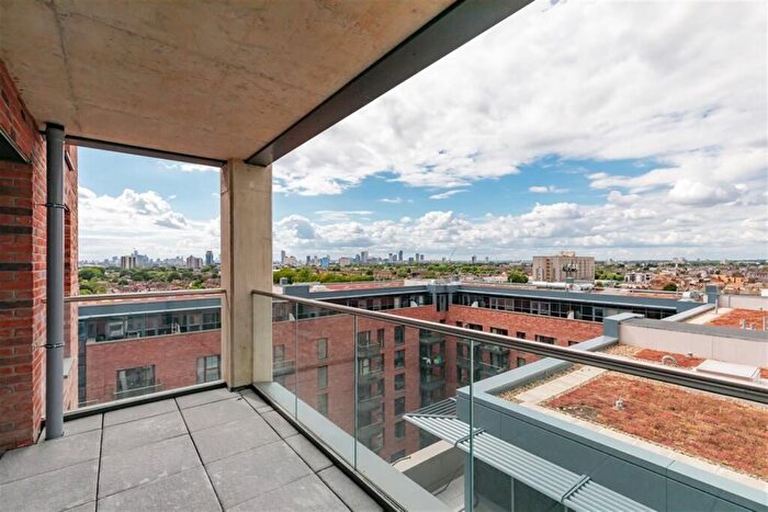 1 Bedroom Flat To Rent In Thunderer Street, London, E13