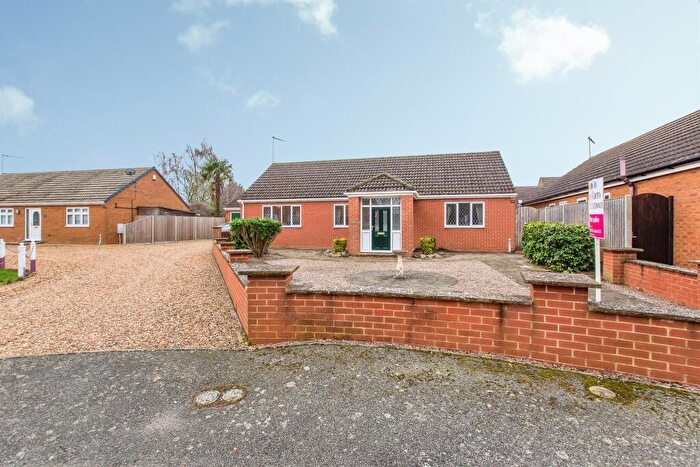 2 Bedroom Detached Bungalow For Sale In St. Edmunds Drive, Emneth, Wisbech, PE14