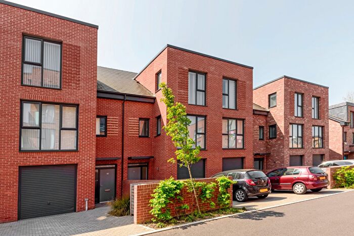 4 Bedroom Terraced House To Rent In Reynard Way, Brentford, Brentford, TW8