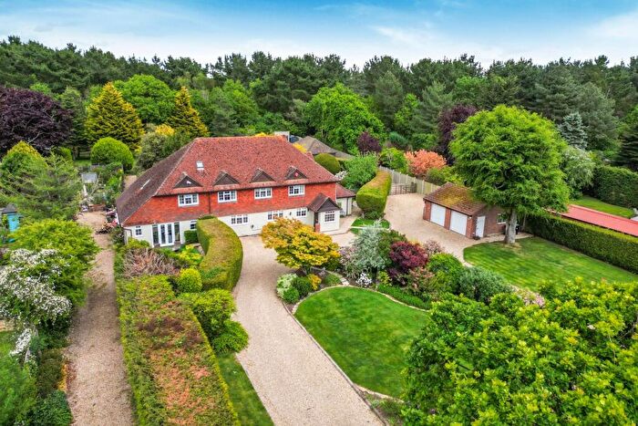 6 Bedroom Detached House For Sale In Downton Lane, Downton, Lymington, SO41