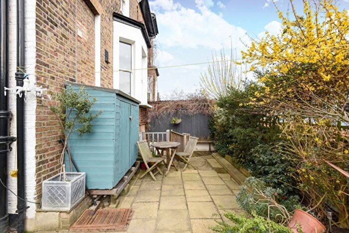 2 Bedroom Apartment To Rent In Anerley Grove Anerley, SE19