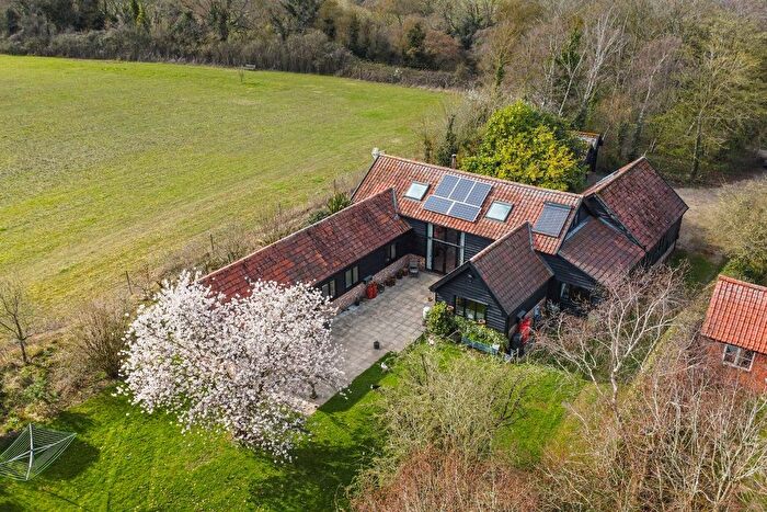 4 Bedroom Barn Conversion For Sale In Ircular Road, Baylham, IP6