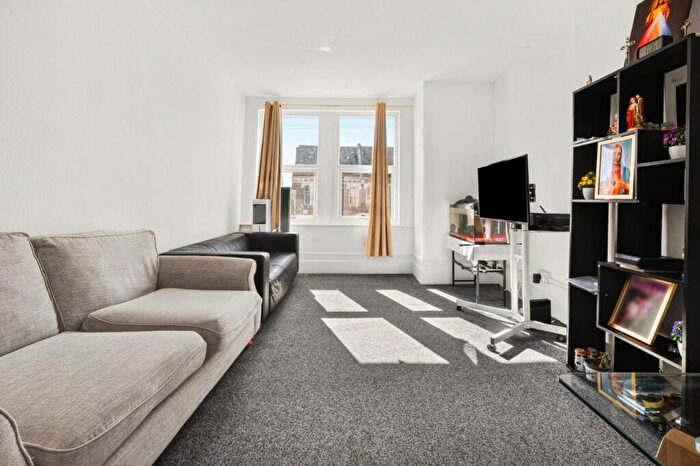 1 Bedroom Apartment To Rent In Lodge Road, Croydon, CR0