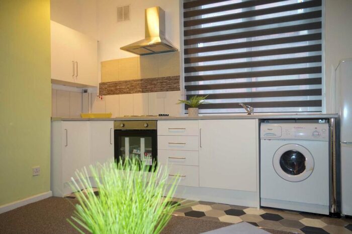 1 Bedroom Flat To Rent In Chadwick Street, Bolton, BL2