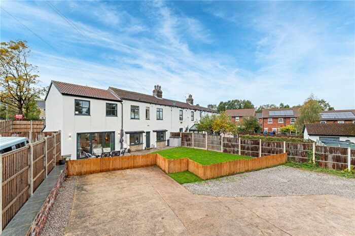 3 Bedroom End Terrace House For Sale In Wakefield Road, Horbury, Wakefield, West Yorkshire, WF4