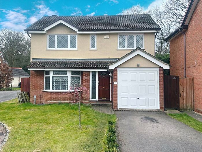 4 Bedroom Detached House To Rent In Woodford Green, Martins Heron, RG12