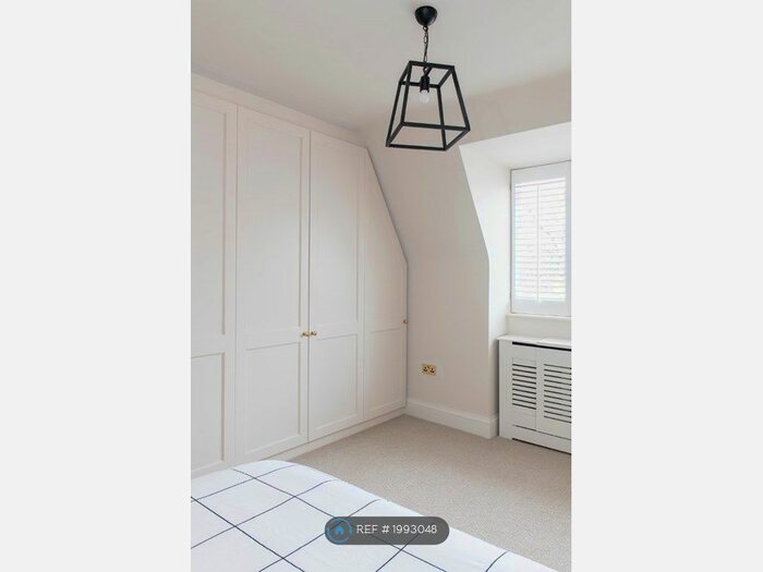 2 Bedroom Flat To Rent In Elm Park Gardens, London, SW10