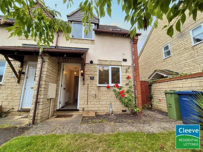 2 Bedroom End Of Terrace House To Rent In The Cornfields, Bishops Cleeve, GL52