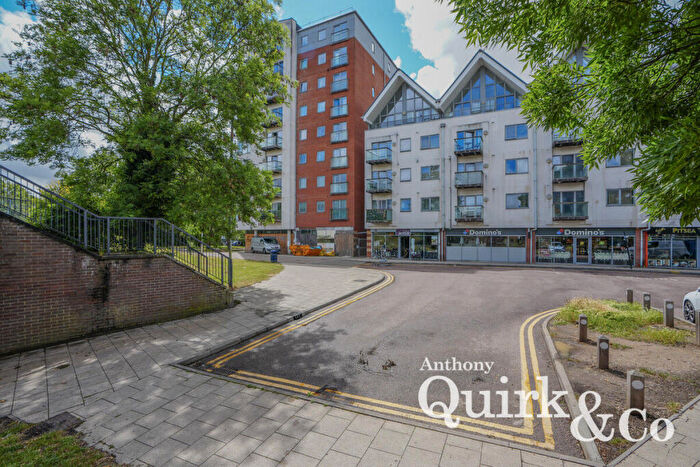 2 Bedroom Flat For Sale In Station Lane, Basildon, SS13