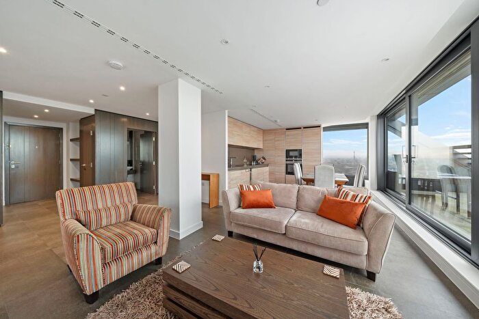 3 Bedroom Flat To Rent In Chronicle Tower, B City Road, EC1V