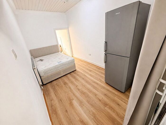 3 Bedroom Terraced House To Rent In Sheringham Avenue, London, E12