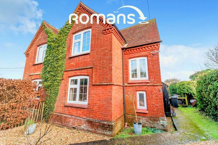 2 Bedroom Semi-Detached House To Rent In Headbourne Worthy, Winchester, SO23