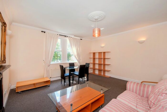 2 Bedroom Flat To Rent In Madeley Road, London, W5