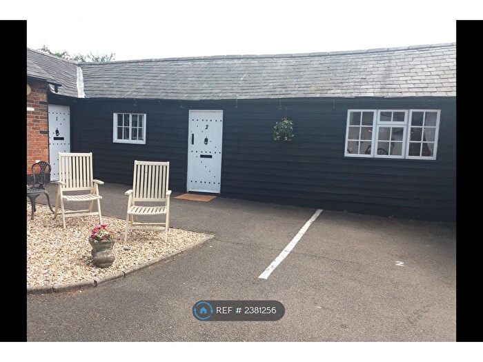 1 Bedroom Bungalow To Rent In Ackroyd Close, Milton Keynes, MK3