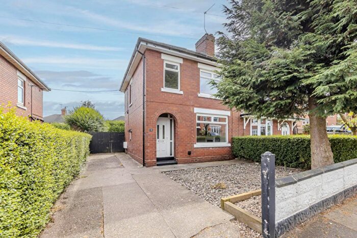 3 Bedroom Semi-Detached House To Rent In Queensmead Road, Meir, ST3