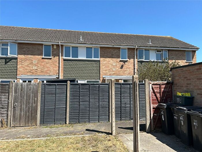 1 Bedroom Flat To Rent In Pine Tree Close, Bridgwater, Somerset, TA6