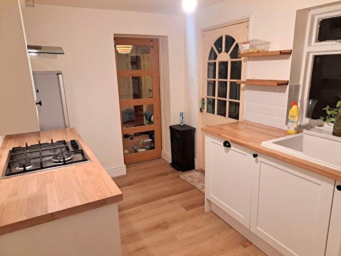 3 Bedroom Terraced House To Rent In Collis Street, Stourbridge, DY8