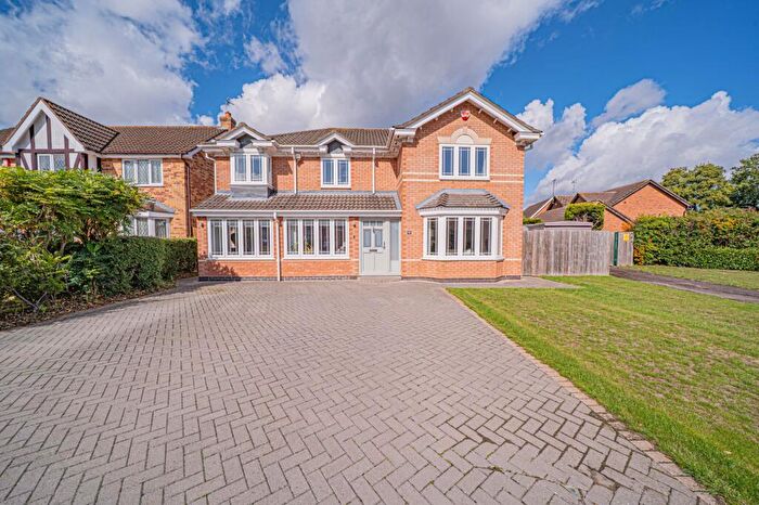 5 Bedroom Detached House For Sale In Glendon Way, Dorridge, B93