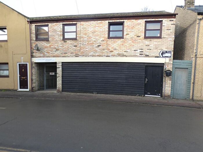 1 Bedroom Flat To Rent In Rosina Court, Catharine Street, Cambridge, CB1