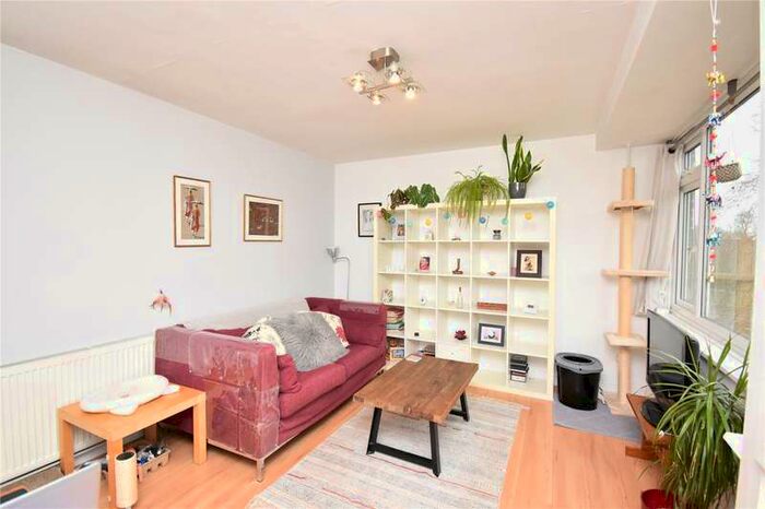 1 Bedroom Flat To Rent In Highbury New Park, Highbury, London, N5