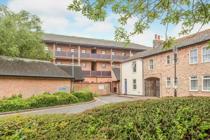 1 Bedroom Apartment To Rent In Christchurch Street, Cambridge, CB1