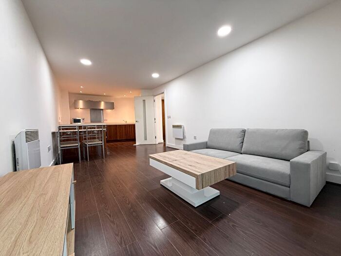 2 Bedroom Flat To Rent In Navigation Street, Birmingham, B5