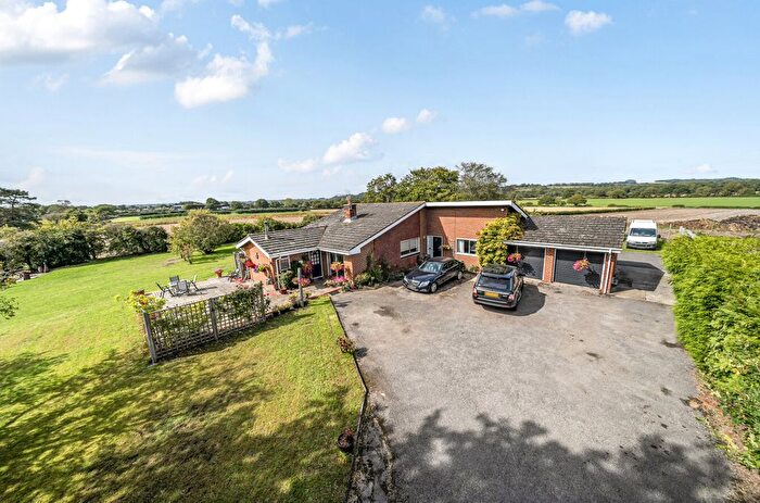 4 Bedroom Bungalow For Sale In Forge Road, Kingsley, Bordon, Hampshire, GU35