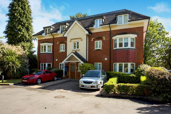 2 Bedroom Flat To Rent In Marchmont Place, Bracknell RG12
