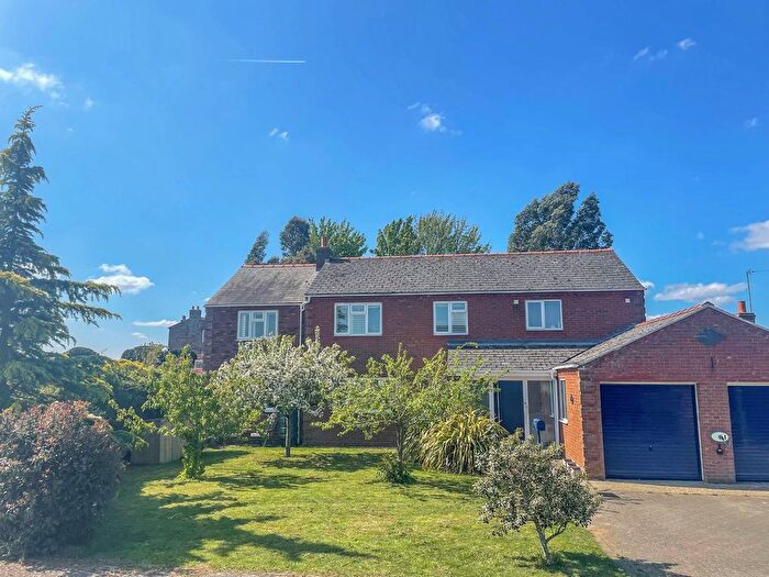5 Bedroom Detached House For Sale In South Green, Terrington St Clement, PE34