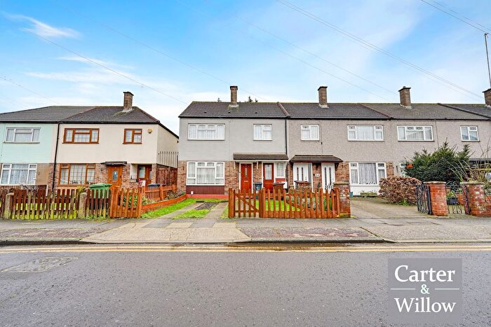 3 Bedroom End Terrace House For Sale In Stanley Avenue, Barking, IG11