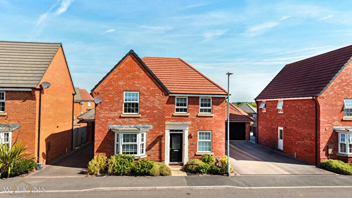 4 Bedroom Detached House To Rent In Chawton Way, Tamworth, Staffordshire, B78