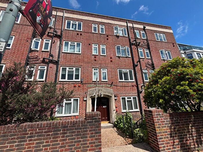 1 Bedroom Flat To Rent In Edmondsham House, Terrace Road, Bournemouth, Bournemouth Christchurch Poole, BH2