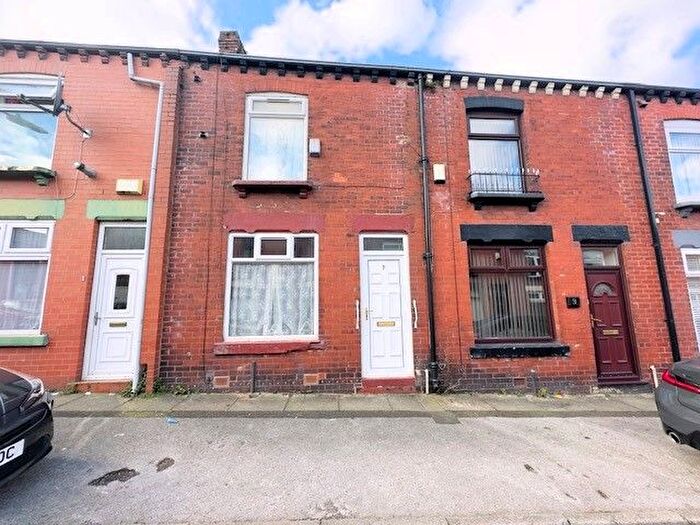 2 Bedroom Terraced House To Rent In Duxbury Street, Halliwell, Bolton, BL1