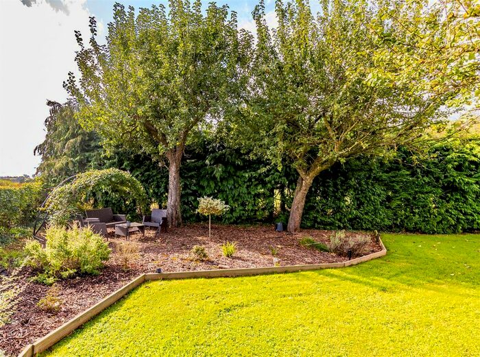 3 Bedroom Bungalow For Sale In Wormbridge, Hereford, HR2