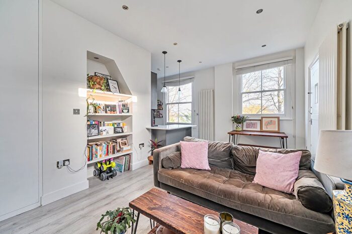 2 Bedroom Flat For Sale In Hargrave Road, Hargrave Mansions Hargrave Road, N19