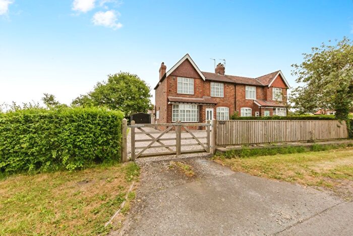 3 Bedroom Semi-Detached House For Sale In Broad Oak Lane, Mobberley, Knutsford, Cheshire, WA16